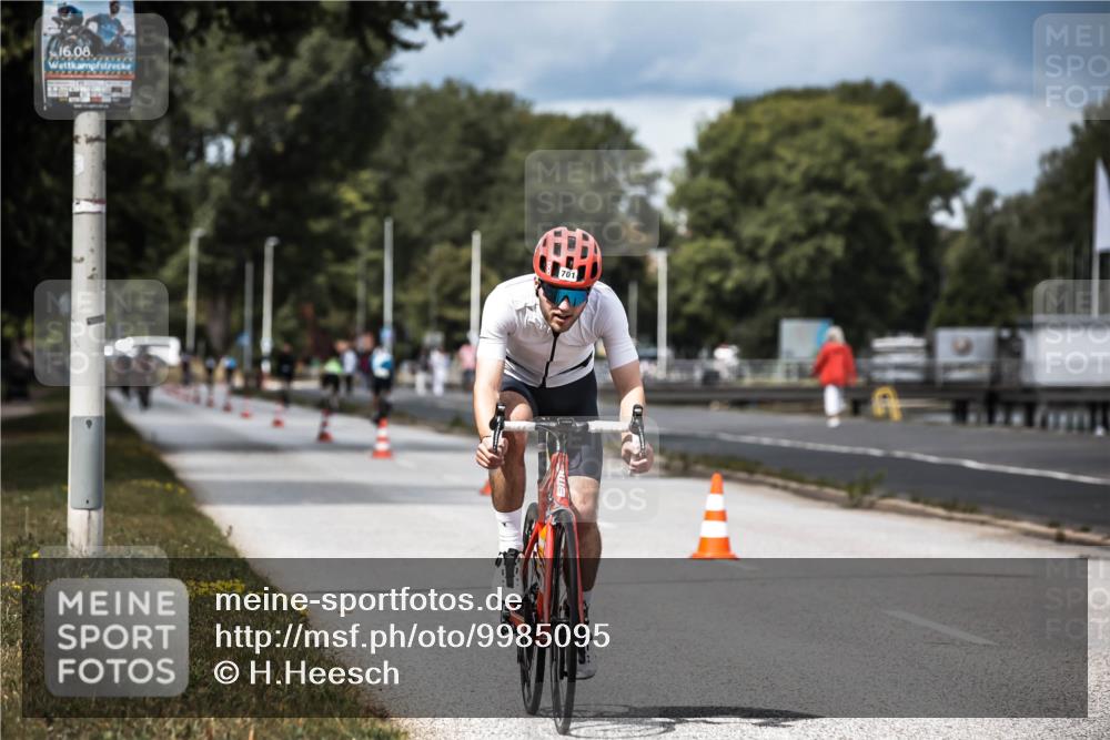 16.08.2026 - KN Förde Triathlon 2026 H.Heesch http://msf.ph/oto/9985095 16.08.2026 13:02:44 Radfahren 502, 557, 701, 707 meine-sportfotos.de