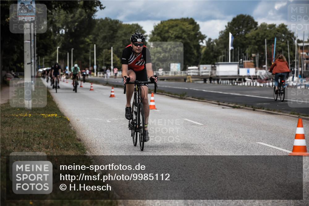 16.08.2026 - KN Förde Triathlon 2026 H.Heesch http://msf.ph/oto/9985112 16.08.2026 13:02:59 Radfahren 508, 512, 587, 702, 736 meine-sportfotos.de