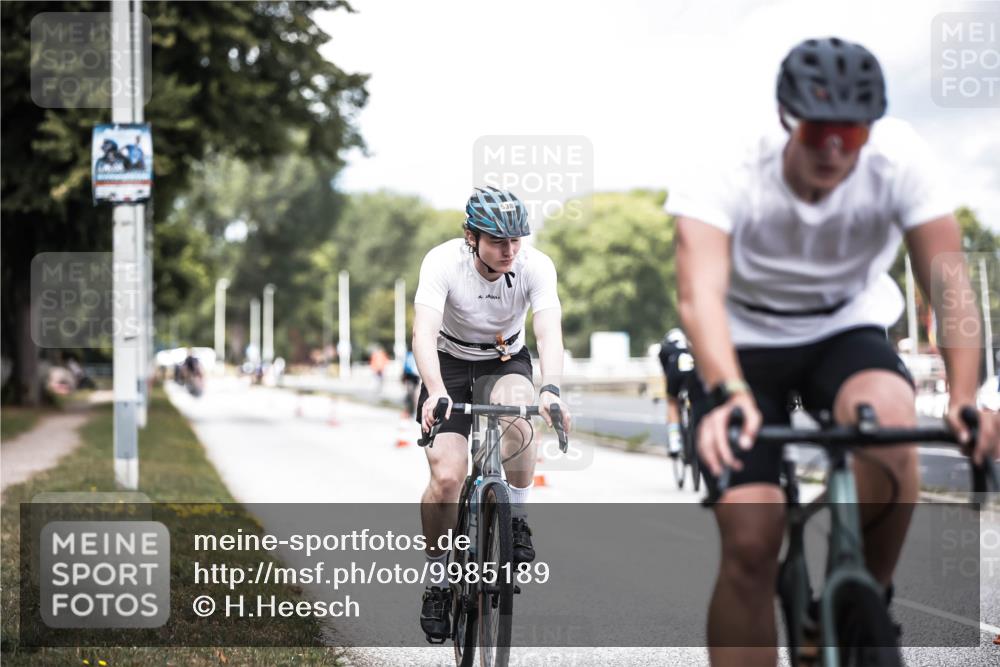 16.08.2026 - KN Förde Triathlon 2026 H.Heesch http://msf.ph/oto/9985189 16.08.2026 13:03:23 Radfahren 533, 538, 544, 569 meine-sportfotos.de
