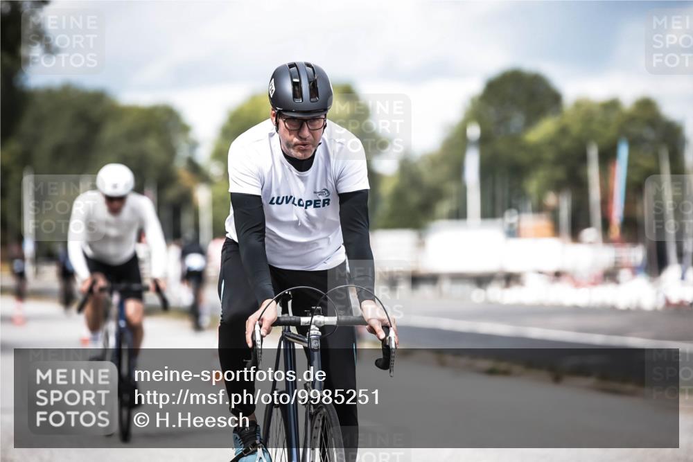 16.08.2026 - KN Förde Triathlon 2026 H.Heesch http://msf.ph/oto/9985251 16.08.2026 13:03:46 Radfahren 561, 567, 580, 585, 726, 734, 739 meine-sportfotos.de