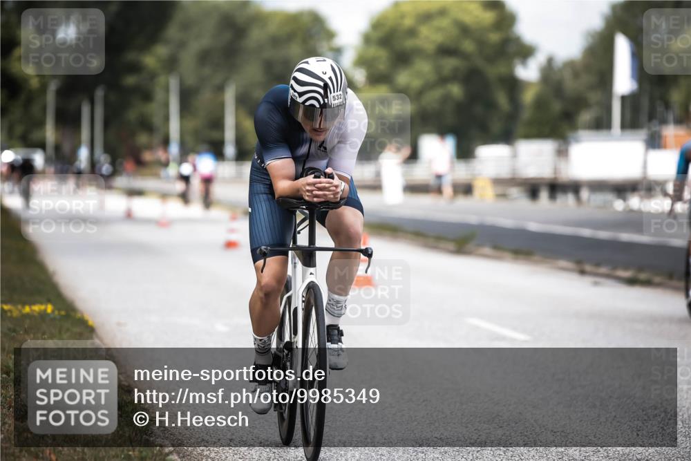 16.08.2026 - KN Förde Triathlon 2026 H.Heesch http://msf.ph/oto/9985349 16.08.2026 13:04:07 Radfahren 514, 515, 532, 542, 545, 608, 703 meine-sportfotos.de