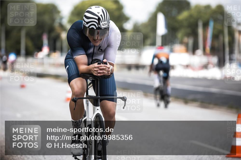 16.08.2026 - KN Förde Triathlon 2026 H.Heesch http://msf.ph/oto/9985356 16.08.2026 13:04:07 Radfahren 514, 515, 532, 542, 545, 608, 703 meine-sportfotos.de