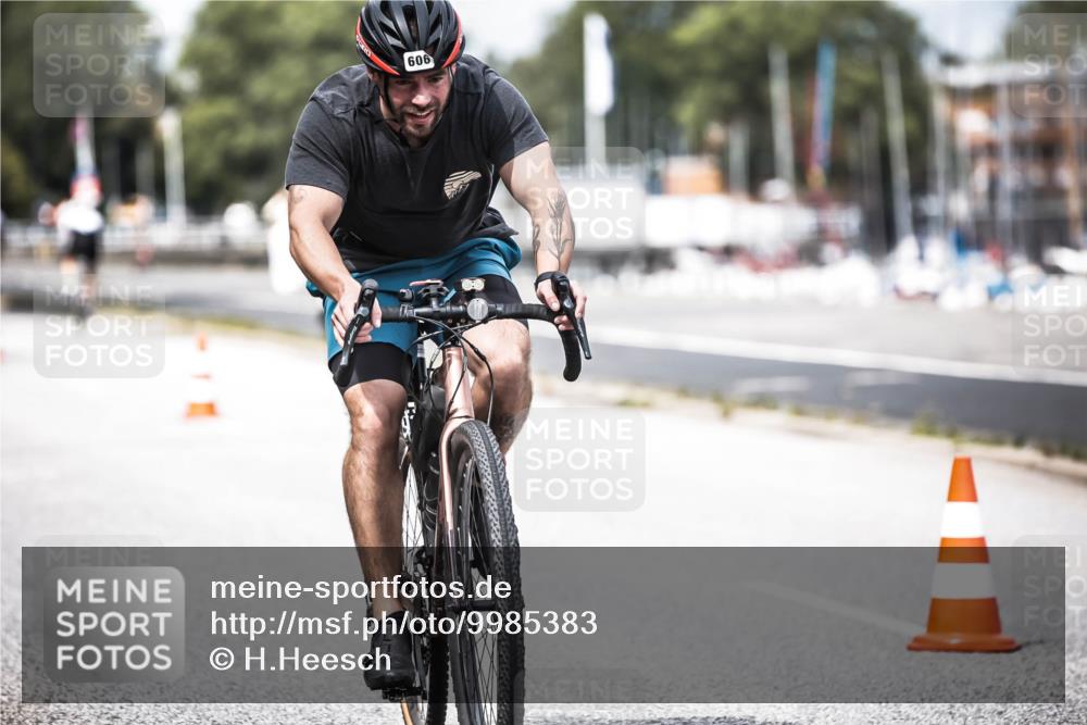 16.08.2026 - KN Förde Triathlon 2026 H.Heesch http://msf.ph/oto/9985383 16.08.2026 13:04:17 Radfahren 606, 721 meine-sportfotos.de