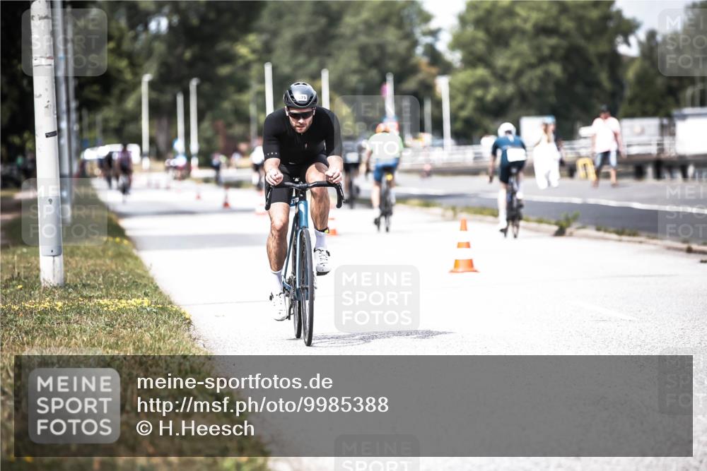 16.08.2026 - KN Förde Triathlon 2026 H.Heesch http://msf.ph/oto/9985388 16.08.2026 13:04:22 Radfahren 575 meine-sportfotos.de