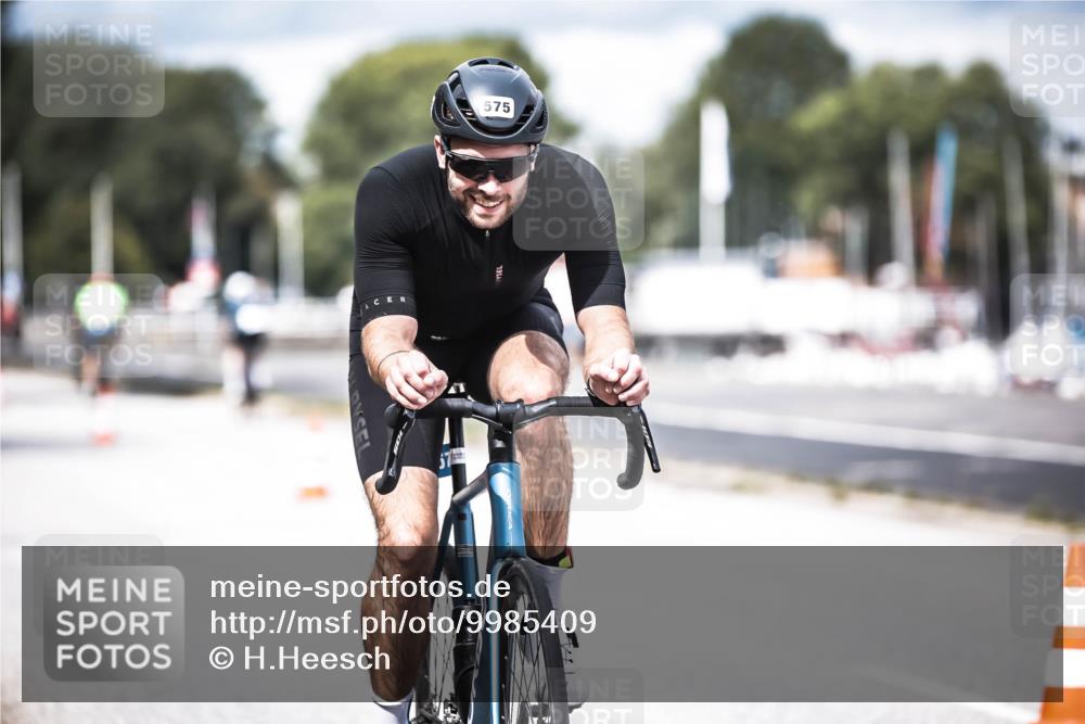 16.08.2026 - KN Förde Triathlon 2026 H.Heesch http://msf.ph/oto/9985409 16.08.2026 13:04:23 Radfahren 575 meine-sportfotos.de