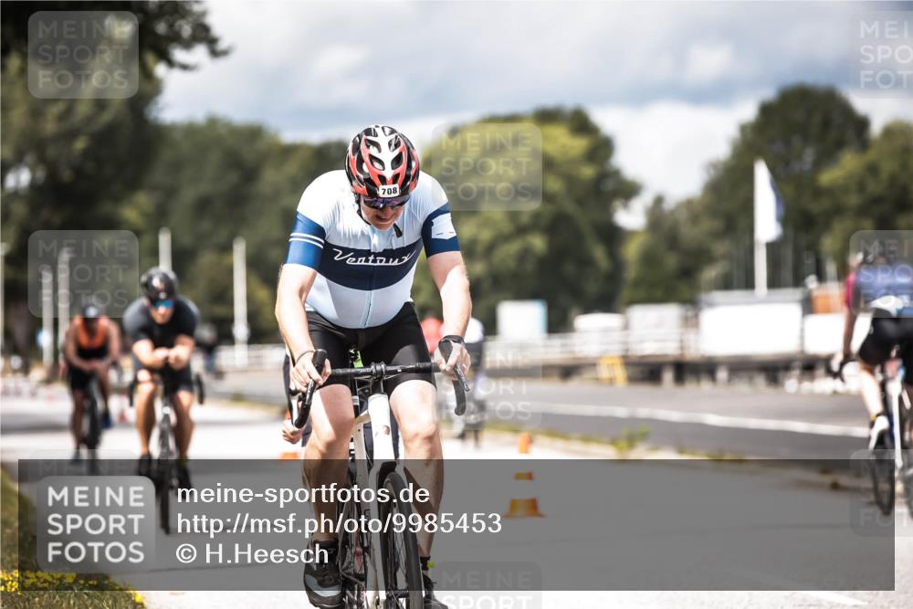16.08.2026 - KN Förde Triathlon 2026 H.Heesch http://msf.ph/oto/9985453 16.08.2026 13:05:03 Radfahren 501, 502, 508, 708, 724, 740, 742 meine-sportfotos.de