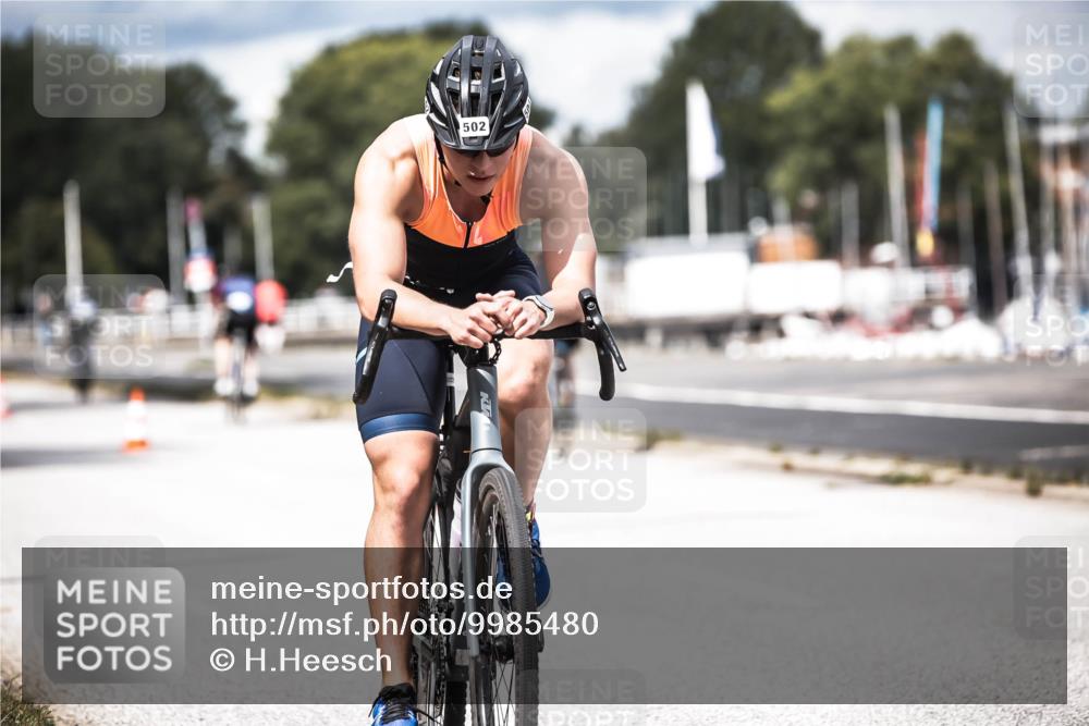 16.08.2026 - KN Förde Triathlon 2026 H.Heesch http://msf.ph/oto/9985480 16.08.2026 13:05:06 Radfahren 196, 502, 508, 708, 740, 742 meine-sportfotos.de
