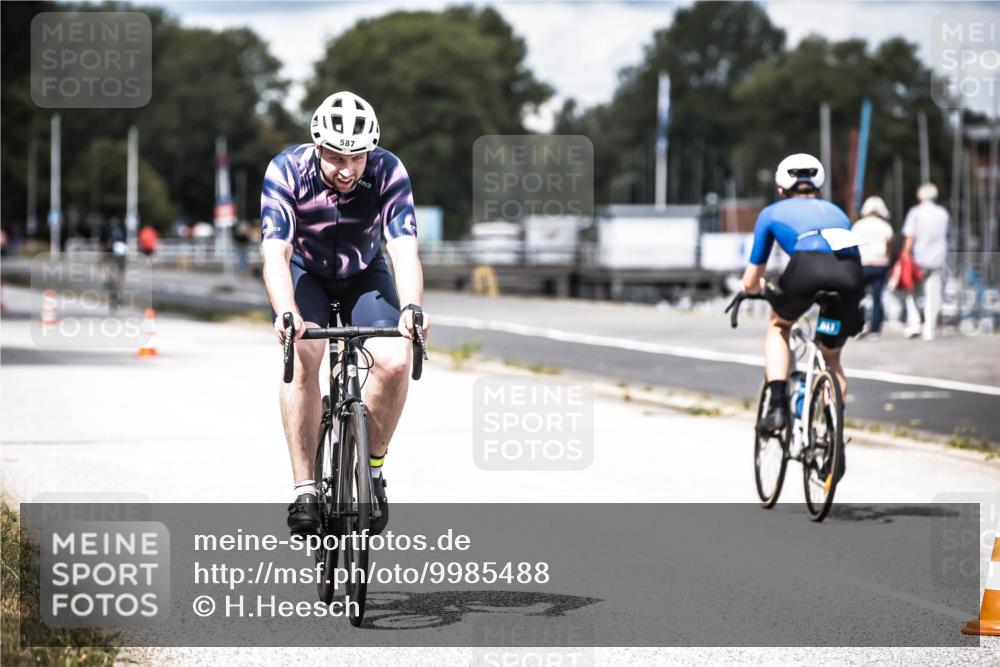 16.08.2026 - KN Förde Triathlon 2026 H.Heesch http://msf.ph/oto/9985488 16.08.2026 13:05:23 Radfahren 511, 579, 587 meine-sportfotos.de