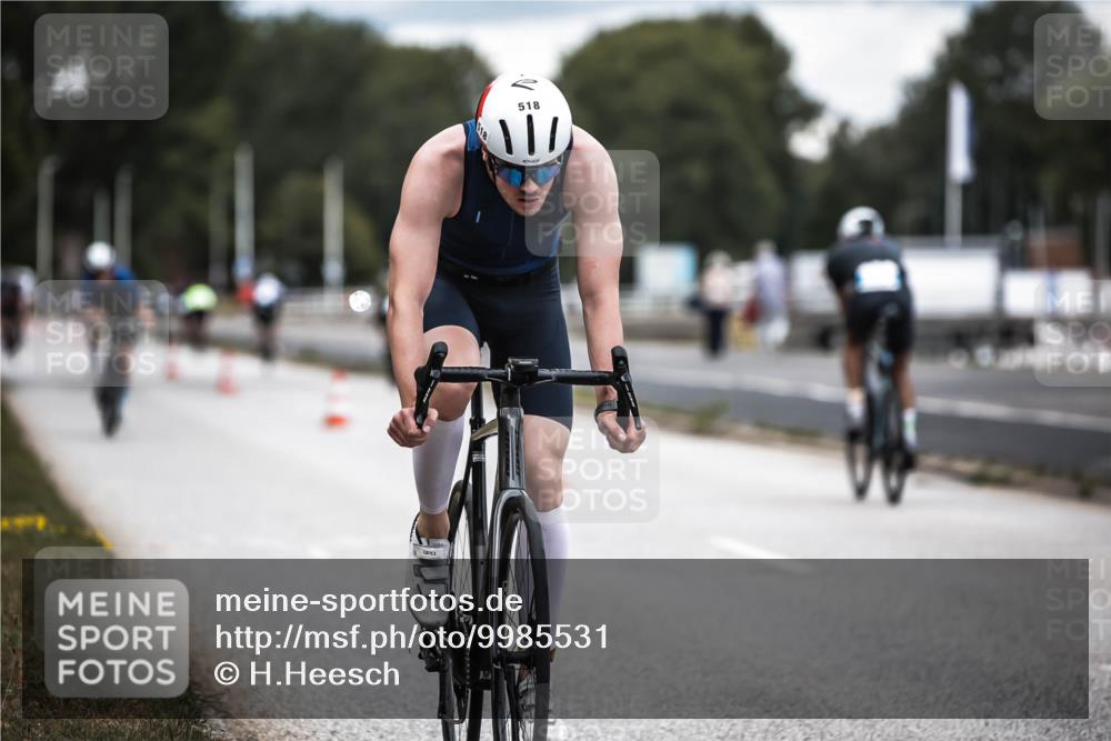 16.08.2026 - KN Förde Triathlon 2026 H.Heesch http://msf.ph/oto/9985531 16.08.2026 13:05:49 Radfahren 518, 569 meine-sportfotos.de