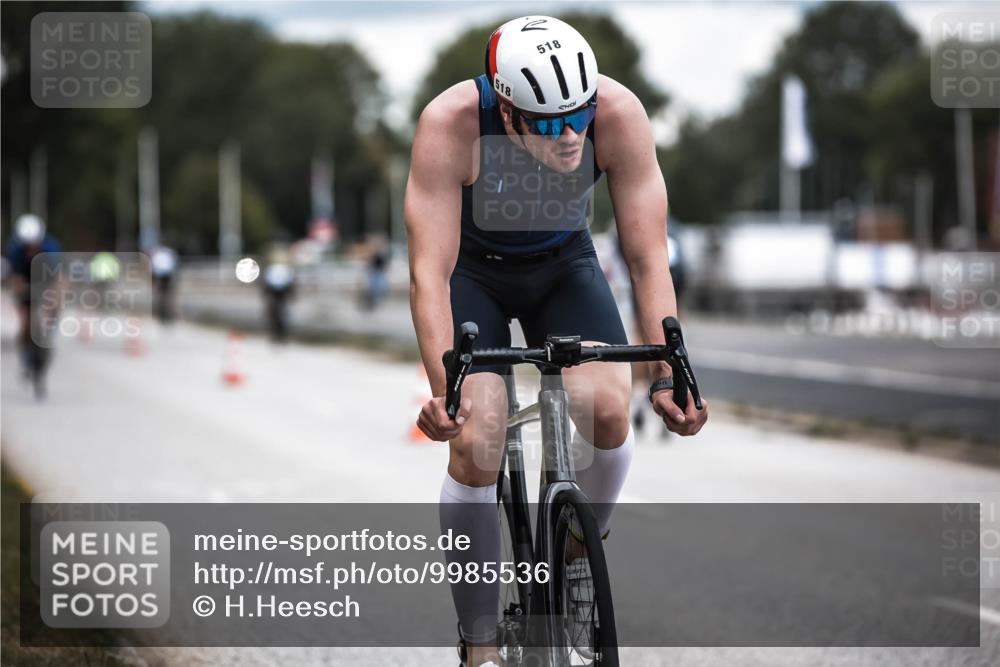 16.08.2026 - KN Förde Triathlon 2026 H.Heesch http://msf.ph/oto/9985536 16.08.2026 13:05:49 Radfahren 518, 569 meine-sportfotos.de