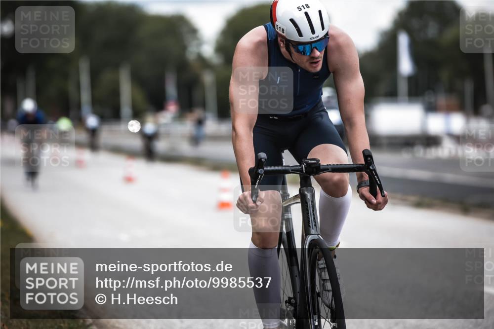 16.08.2026 - KN Förde Triathlon 2026 H.Heesch http://msf.ph/oto/9985537 16.08.2026 13:05:49 Radfahren 518, 569 meine-sportfotos.de