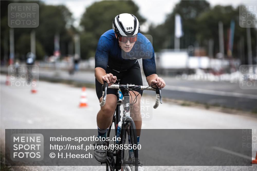 16.08.2026 - KN Förde Triathlon 2026 H.Heesch http://msf.ph/oto/9985560 16.08.2026 13:05:53 Radfahren 510, 569 meine-sportfotos.de