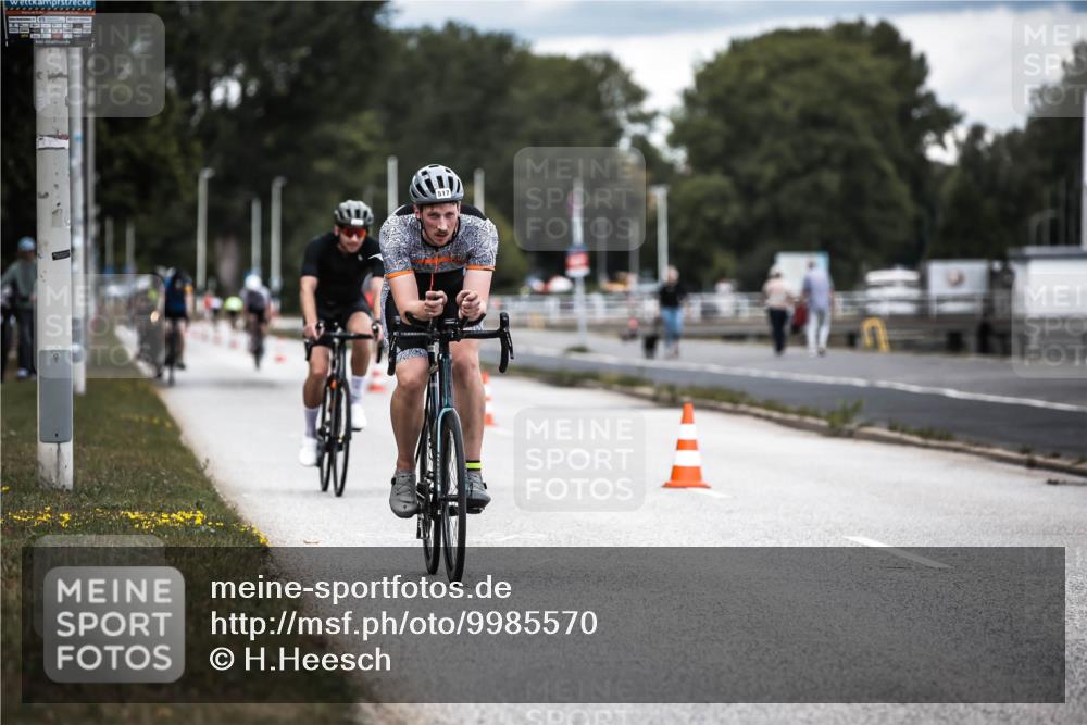 16.08.2026 - KN Förde Triathlon 2026 H.Heesch http://msf.ph/oto/9985570 16.08.2026 13:05:58 Radfahren 510, 517, 573 meine-sportfotos.de