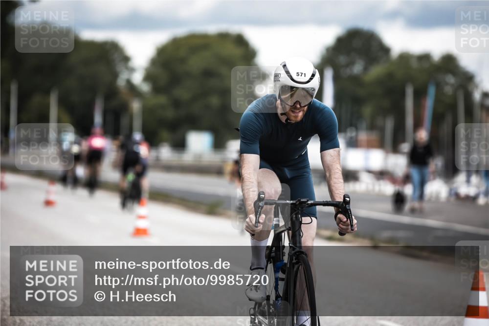 16.08.2026 - KN Förde Triathlon 2026 H.Heesch http://msf.ph/oto/9985720 16.08.2026 13:06:36 Radfahren 534, 545, 571 meine-sportfotos.de