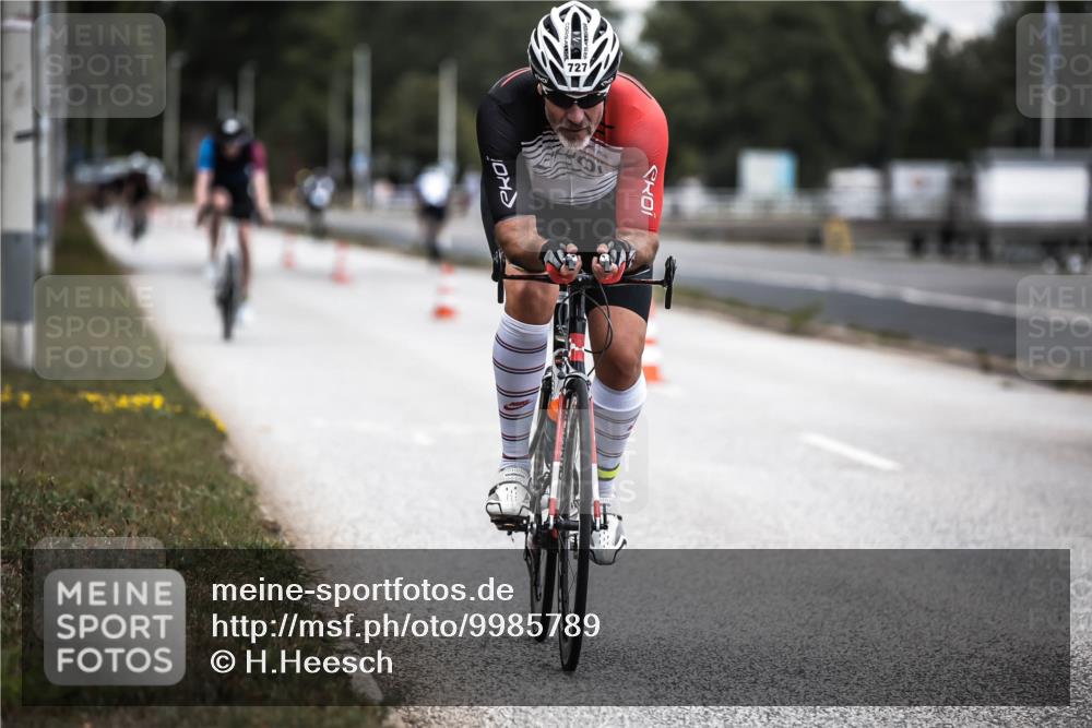 16.08.2026 - KN Förde Triathlon 2026 H.Heesch http://msf.ph/oto/9985789 16.08.2026 13:07:07 Radfahren 509, 543, 727 meine-sportfotos.de