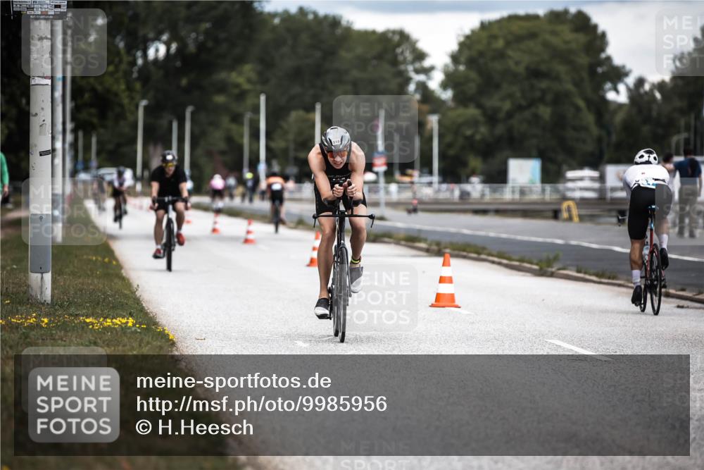16.08.2026 - KN Förde Triathlon 2026 H.Heesch http://msf.ph/oto/9985956 16.08.2026 13:07:51 Radfahren 521, 530, 562, 594, 603, 743 meine-sportfotos.de