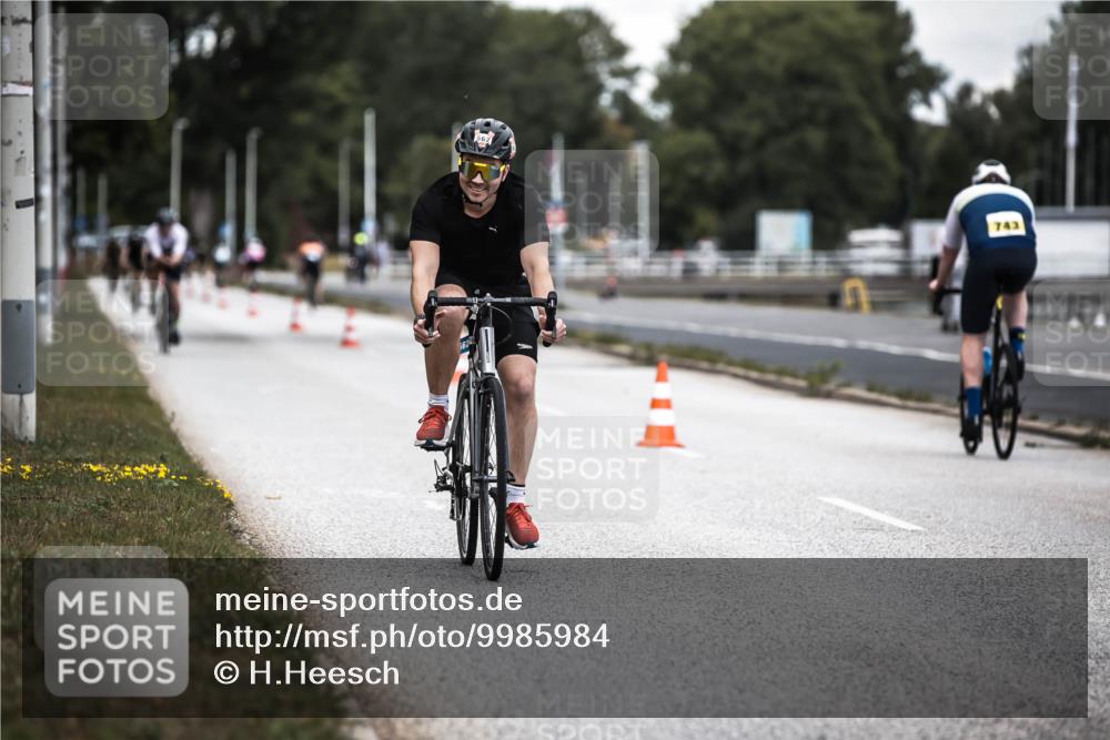 16.08.2026 - KN Förde Triathlon 2026 H.Heesch http://msf.ph/oto/9985984 16.08.2026 13:07:54 Radfahren 562, 594, 603 meine-sportfotos.de