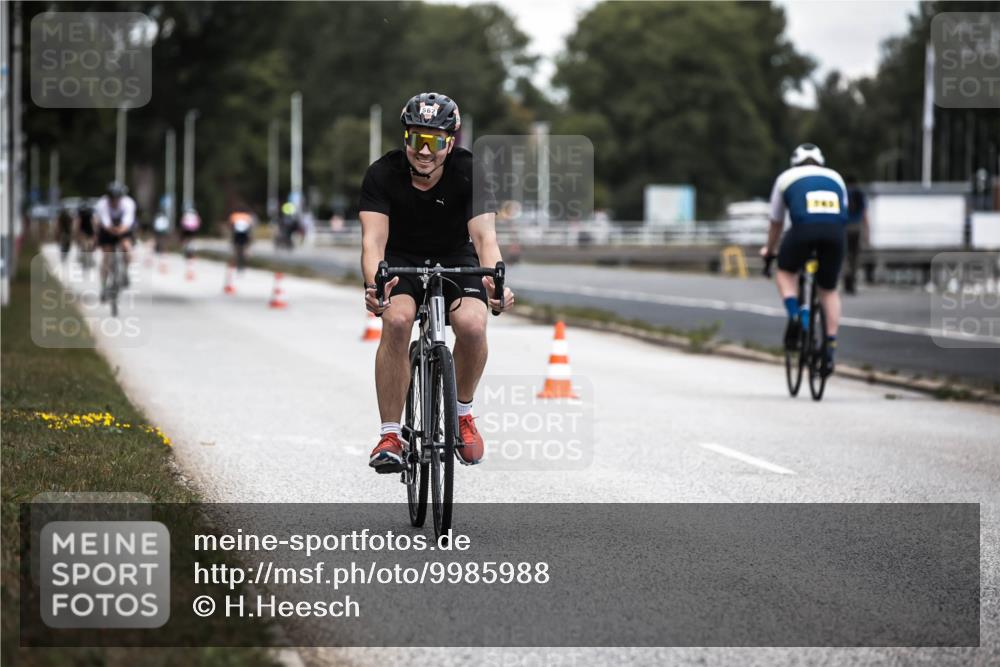 16.08.2026 - KN Förde Triathlon 2026 H.Heesch http://msf.ph/oto/9985988 16.08.2026 13:07:55 Radfahren 562, 594, 603, 738 meine-sportfotos.de