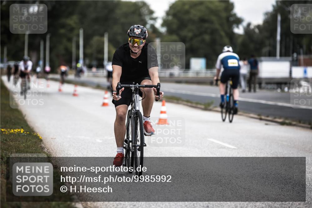 16.08.2026 - KN Förde Triathlon 2026 H.Heesch http://msf.ph/oto/9985992 16.08.2026 13:07:55 Radfahren 562, 594, 603, 738 meine-sportfotos.de