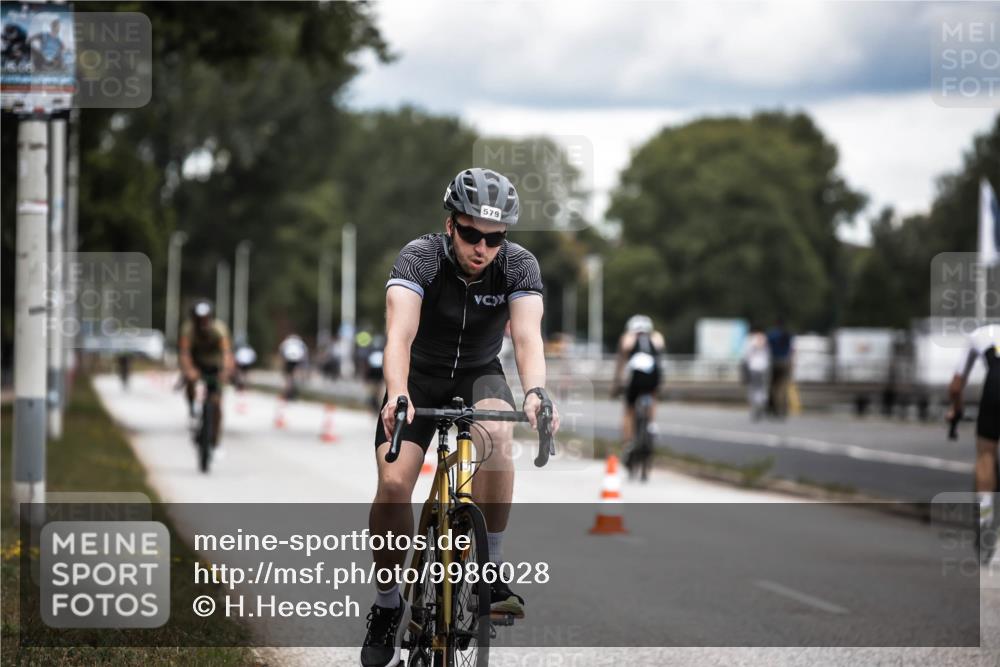 16.08.2026 - KN Förde Triathlon 2026 H.Heesch http://msf.ph/oto/9986028 16.08.2026 13:08:06 Radfahren 565, 579, 710 meine-sportfotos.de
