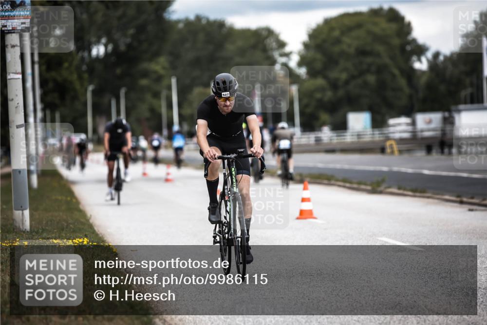 16.08.2026 - KN Förde Triathlon 2026 H.Heesch http://msf.ph/oto/9986115 16.08.2026 13:08:44 Radfahren 527, 576, 586, 598 meine-sportfotos.de