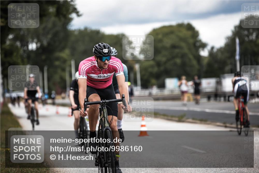 16.08.2026 - KN Förde Triathlon 2026 H.Heesch http://msf.ph/oto/9986160 16.08.2026 13:08:55 Radfahren 600, 713, 714, 716, 725 meine-sportfotos.de