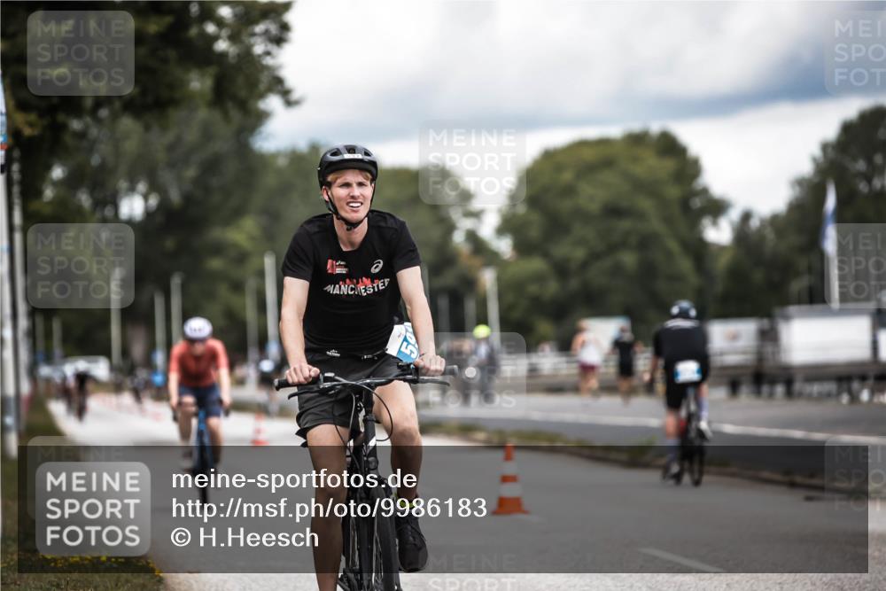 16.08.2026 - KN Förde Triathlon 2026 H.Heesch http://msf.ph/oto/9986183 16.08.2026 13:08:59 Radfahren 591, 600, 707, 709, 713, 714 meine-sportfotos.de