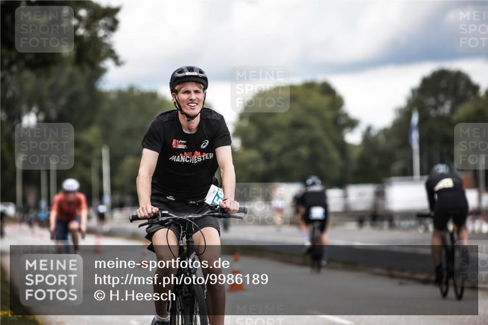 16.08.2026 - KN Förde Triathlon 2026 H.Heesch http://msf.ph/oto/9986189 16.08.2026 13:09:00 Radfahren 591, 600, 707, 709, 714 meine-sportfotos.de