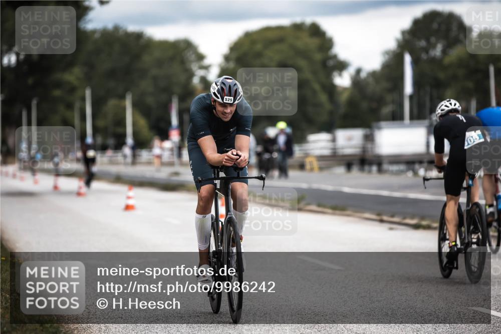 16.08.2026 - KN Förde Triathlon 2026 H.Heesch http://msf.ph/oto/9986242 16.08.2026 13:09:14 Radfahren 519, 520, 522, 525, 551 meine-sportfotos.de