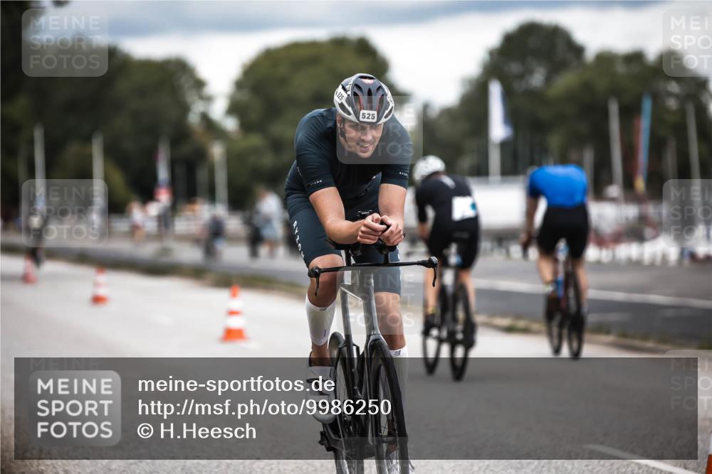 16.08.2026 - KN Förde Triathlon 2026 H.Heesch http://msf.ph/oto/9986250 16.08.2026 13:09:14 Radfahren 519, 520, 522, 525, 551 meine-sportfotos.de