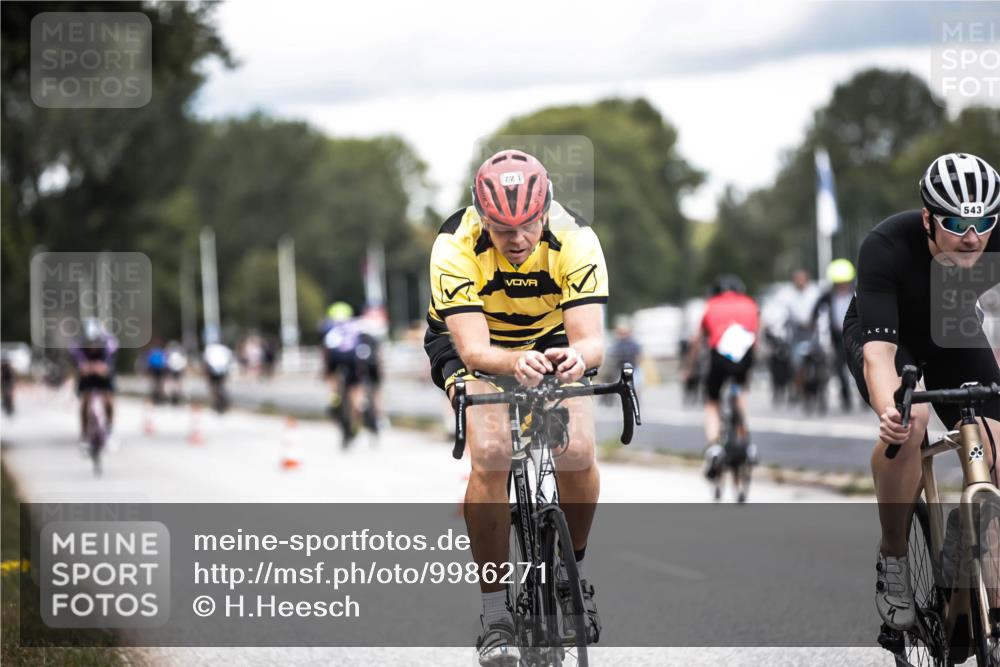 16.08.2026 - KN Förde Triathlon 2026 H.Heesch http://msf.ph/oto/9986271 16.08.2026 13:09:30 Radfahren 543, 552, 720, 723 meine-sportfotos.de