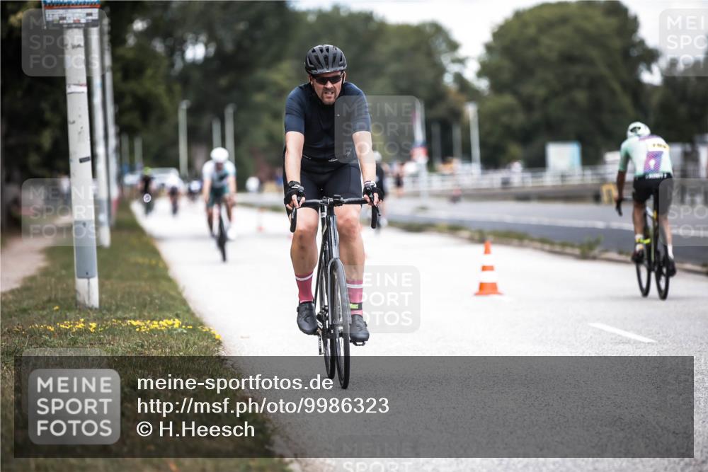 16.08.2026 - KN Förde Triathlon 2026 H.Heesch http://msf.ph/oto/9986323 16.08.2026 13:09:49 Radfahren 553, 605, 735 meine-sportfotos.de