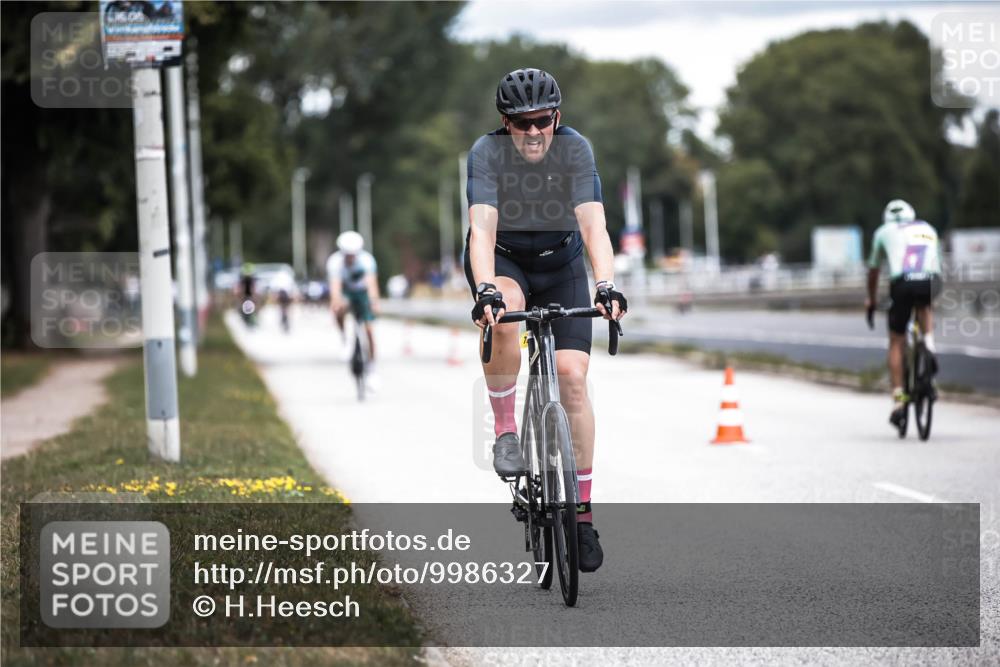 16.08.2026 - KN Förde Triathlon 2026 H.Heesch http://msf.ph/oto/9986327 16.08.2026 13:09:49 Radfahren 553, 605, 735 meine-sportfotos.de