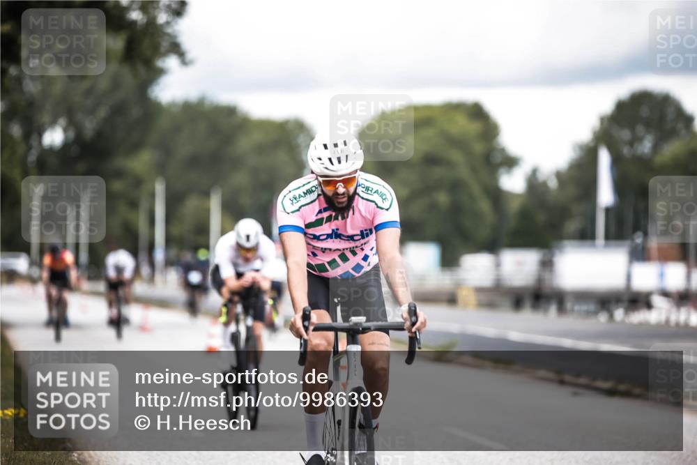 16.08.2026 - KN Förde Triathlon 2026 H.Heesch http://msf.ph/oto/9986393 16.08.2026 13:10:12 Radfahren 594, 710, 718, 732 meine-sportfotos.de