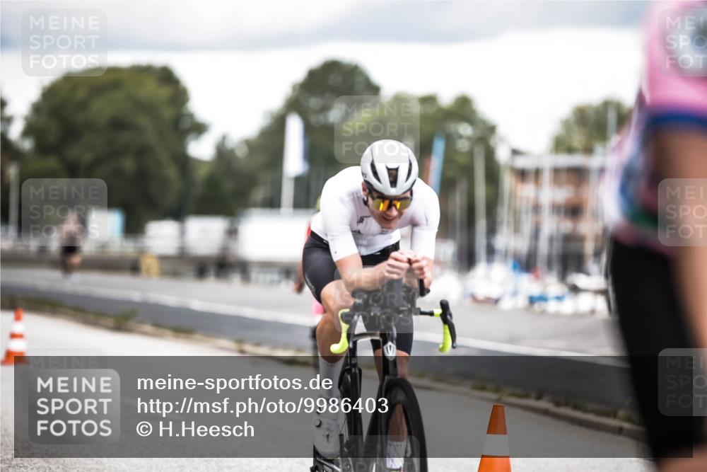 16.08.2026 - KN Förde Triathlon 2026 H.Heesch http://msf.ph/oto/9986403 16.08.2026 13:10:13 Radfahren 592, 594, 710, 718, 732 meine-sportfotos.de