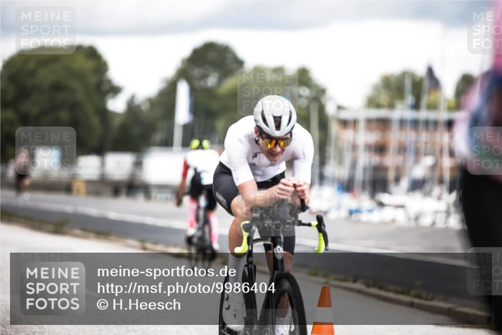 16.08.2026 - KN Förde Triathlon 2026 H.Heesch http://msf.ph/oto/9986404 16.08.2026 13:10:13 Radfahren 592, 594, 710, 718, 732 meine-sportfotos.de