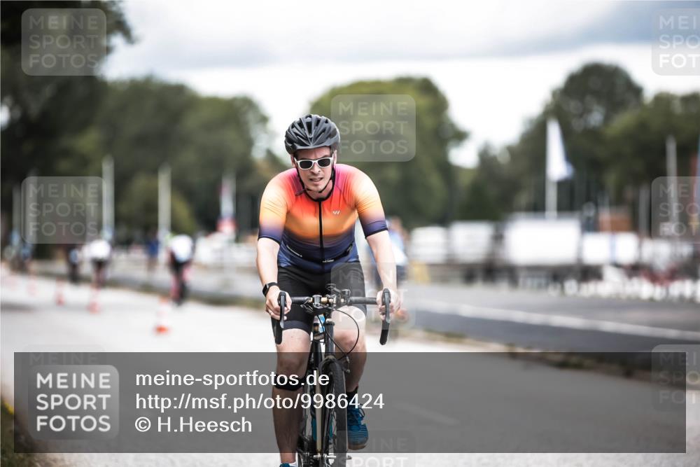16.08.2026 - KN Förde Triathlon 2026 H.Heesch http://msf.ph/oto/9986424 16.08.2026 13:10:17 Radfahren 592, 710 meine-sportfotos.de