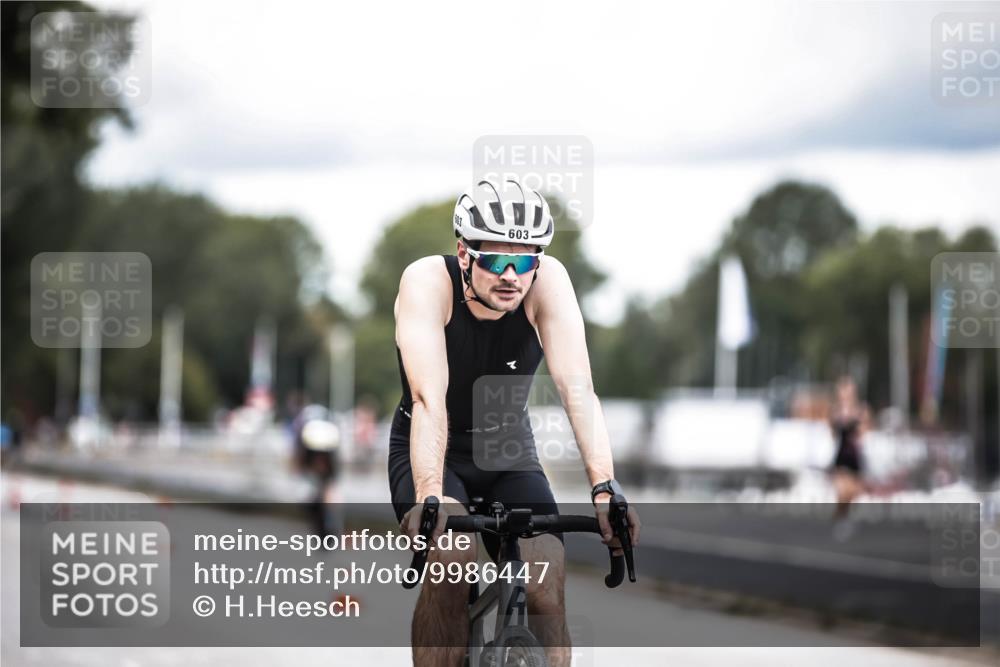 16.08.2026 - KN Förde Triathlon 2026 H.Heesch http://msf.ph/oto/9986447 16.08.2026 13:10:32 Radfahren 574, 603 meine-sportfotos.de