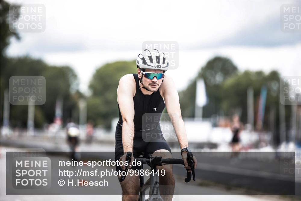 16.08.2026 - KN Förde Triathlon 2026 H.Heesch http://msf.ph/oto/9986449 16.08.2026 13:10:33 Radfahren 574, 588, 603 meine-sportfotos.de