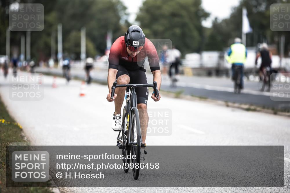 16.08.2026 - KN Förde Triathlon 2026 H.Heesch http://msf.ph/oto/9986458 16.08.2026 13:10:42 Radfahren 541, 544, 549, 556 meine-sportfotos.de