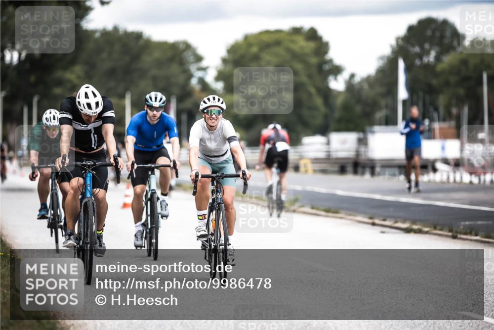 16.08.2026 - KN Förde Triathlon 2026 H.Heesch http://msf.ph/oto/9986478 16.08.2026 13:10:51 Radfahren 590, 602, 607, 722, 733, 747 meine-sportfotos.de