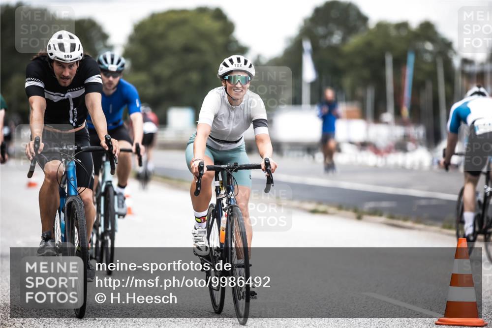 16.08.2026 - KN Förde Triathlon 2026 H.Heesch http://msf.ph/oto/9986492 16.08.2026 13:10:52 Radfahren 590, 602, 607, 722 meine-sportfotos.de