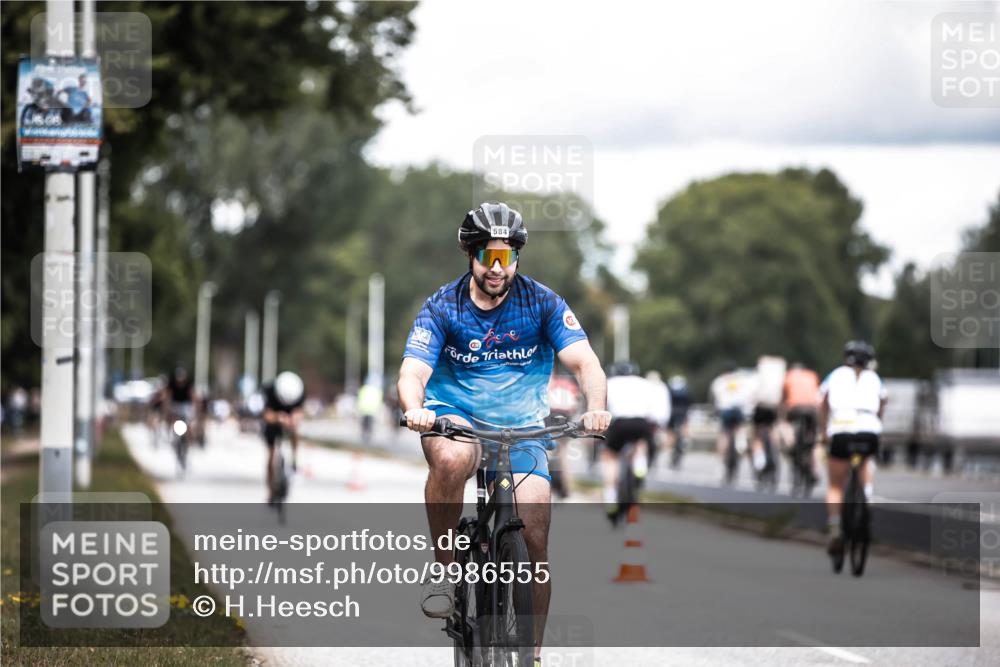 16.08.2026 - KN Förde Triathlon 2026 H.Heesch http://msf.ph/oto/9986555 16.08.2026 13:11:12 Radfahren 577, 584, 706 meine-sportfotos.de