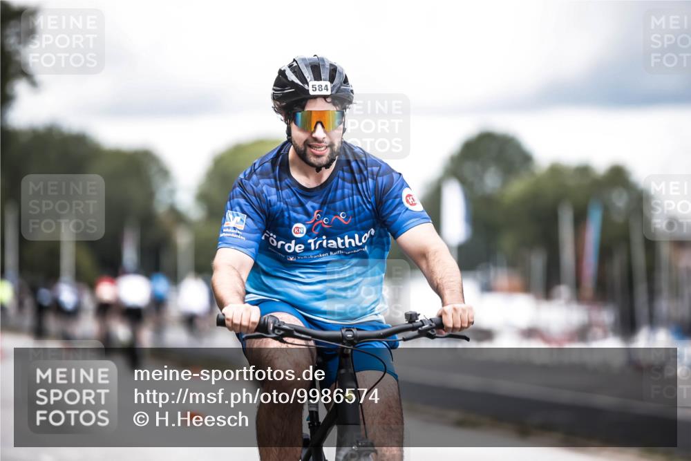 16.08.2026 - KN Förde Triathlon 2026 H.Heesch http://msf.ph/oto/9986574 16.08.2026 13:11:13 Radfahren 577, 584, 706 meine-sportfotos.de
