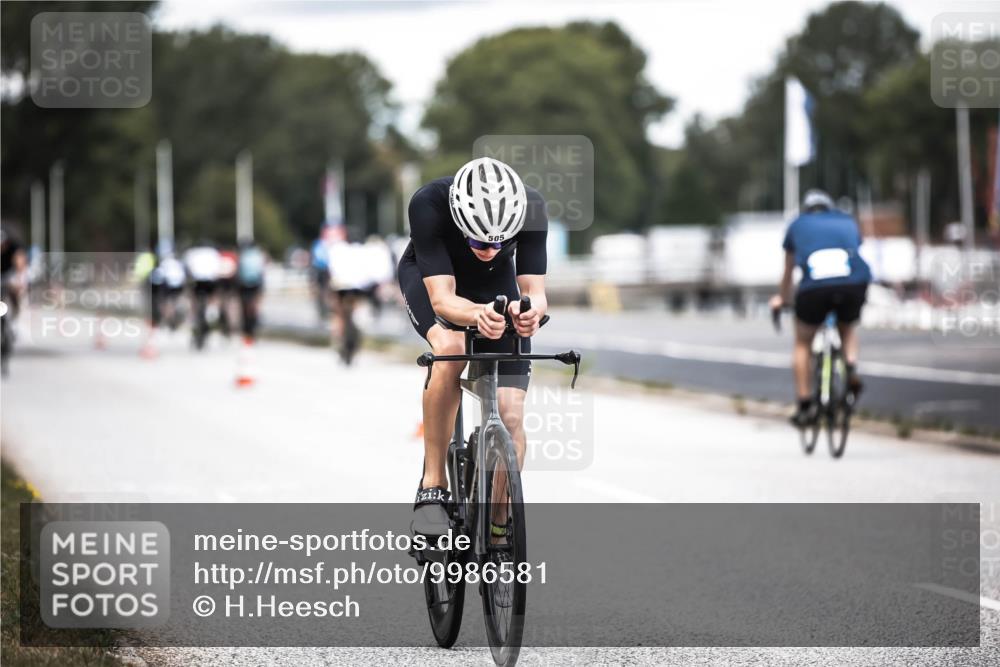 16.08.2026 - KN Förde Triathlon 2026 H.Heesch http://msf.ph/oto/9986581 16.08.2026 13:11:15 Radfahren 577, 584, 706 meine-sportfotos.de