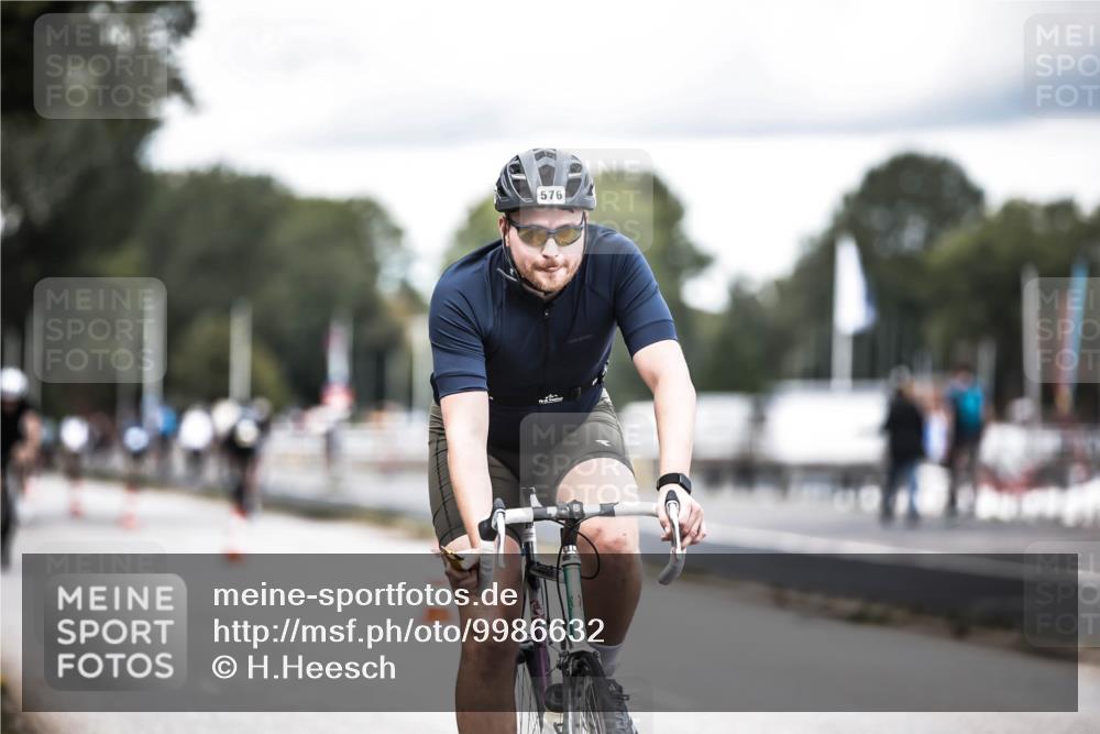 16.08.2026 - KN Förde Triathlon 2026 H.Heesch http://msf.ph/oto/9986632 16.08.2026 13:11:25 Radfahren 557, 572, 576, 604, 608, 703, 716 meine-sportfotos.de