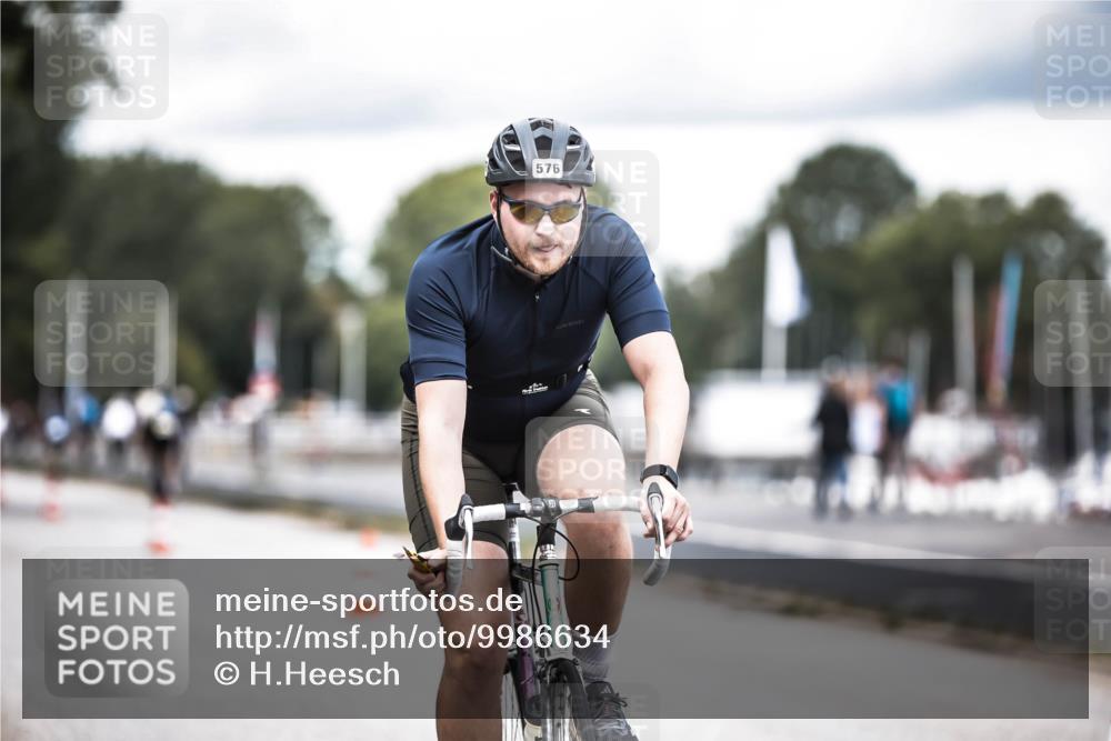 16.08.2026 - KN Förde Triathlon 2026 H.Heesch http://msf.ph/oto/9986634 16.08.2026 13:11:25 Radfahren 557, 572, 576, 604, 608, 703, 716 meine-sportfotos.de