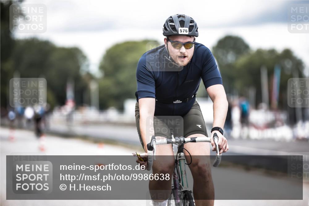 16.08.2026 - KN Förde Triathlon 2026 H.Heesch http://msf.ph/oto/9986638 16.08.2026 13:11:26 Radfahren 557, 576, 604, 608, 703, 716 meine-sportfotos.de