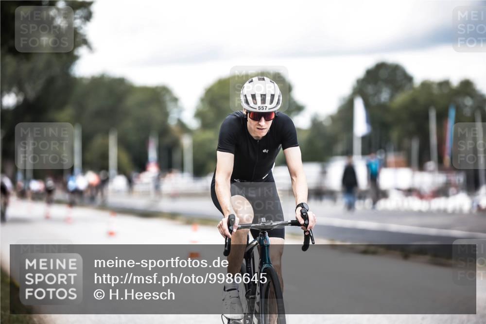 16.08.2026 - KN Förde Triathlon 2026 H.Heesch http://msf.ph/oto/9986645 16.08.2026 13:11:29 Radfahren 508, 557, 576, 604, 608, 703 meine-sportfotos.de