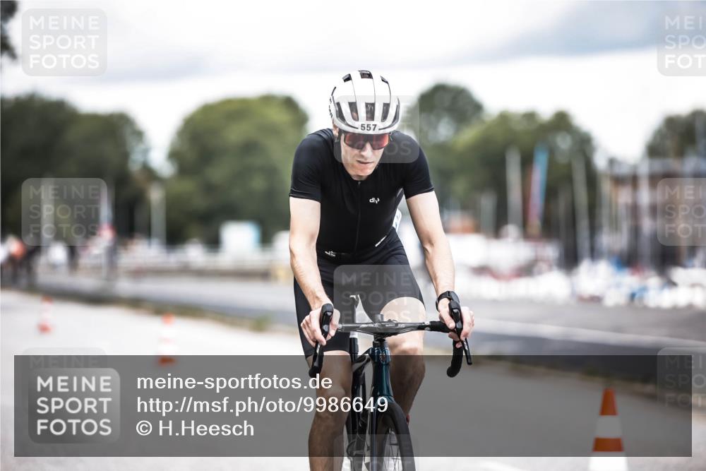 16.08.2026 - KN Förde Triathlon 2026 H.Heesch http://msf.ph/oto/9986649 16.08.2026 13:11:29 Radfahren 508, 557, 576, 604, 608, 703 meine-sportfotos.de
